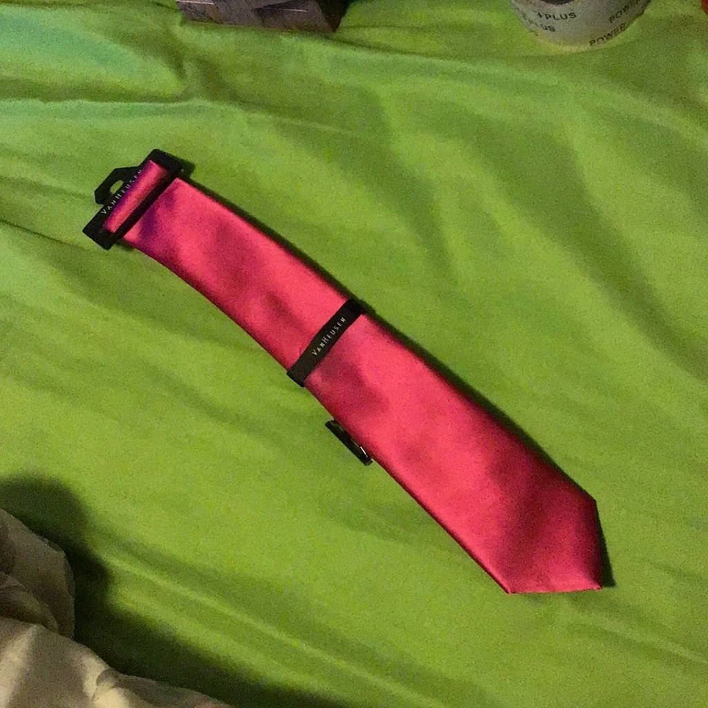 Van Heusen Solid Tie